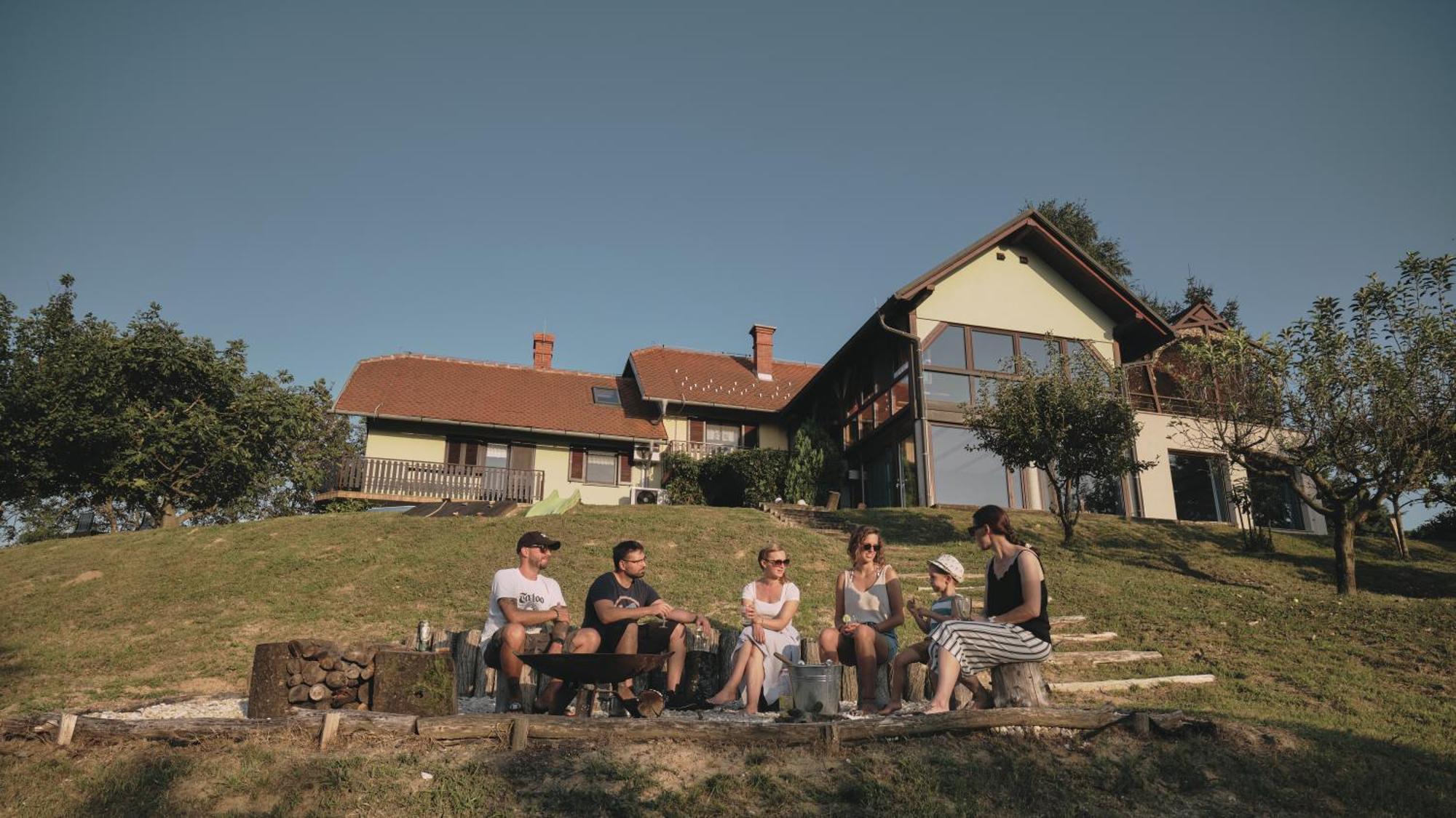 Holiday House Podhamer Marijan Лютомер Екстер'єр фото